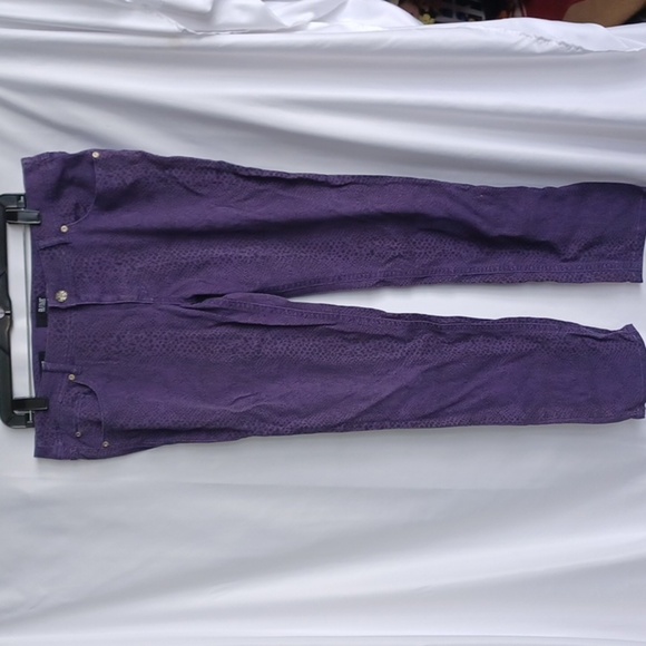 NWT a.n.a Women Low Rise Premium Skinny Animal Print Purple Denim Jeans Sz 32/14 - Picture 1 of 9